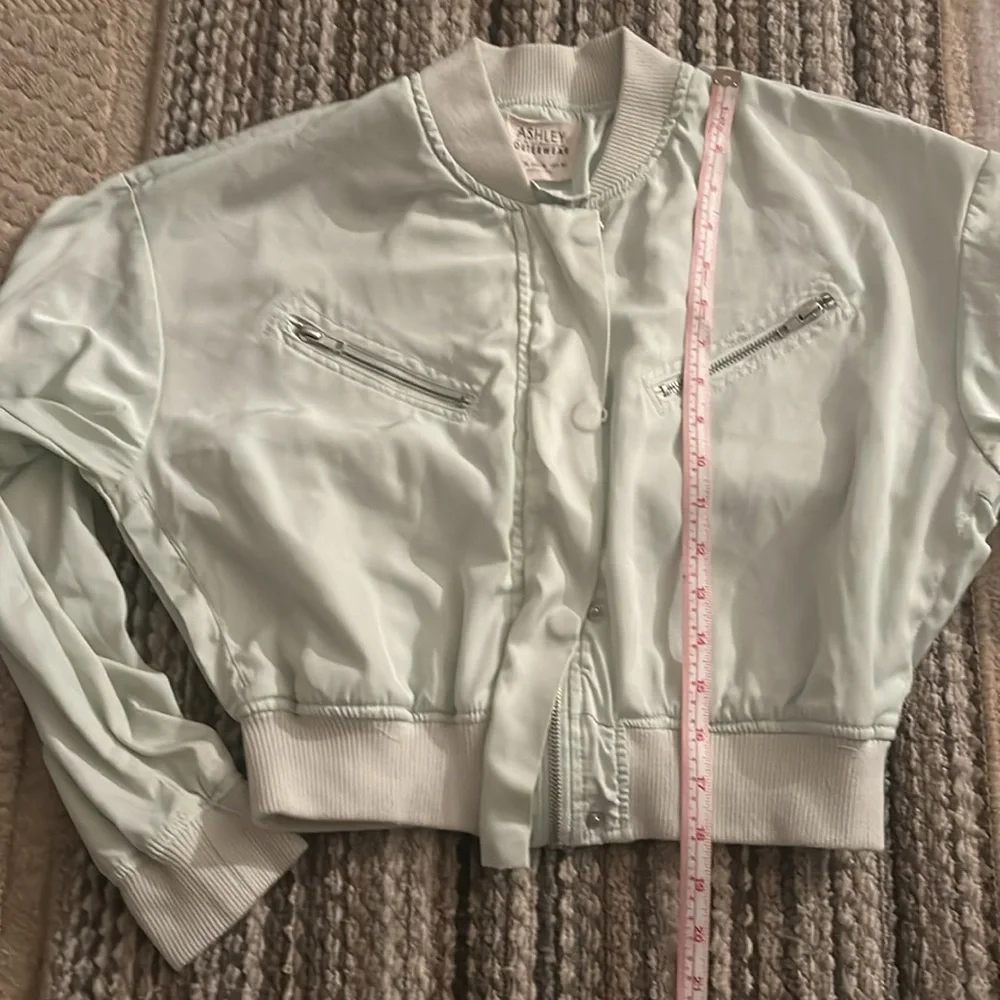 Jacket - Picture 5 of 5
